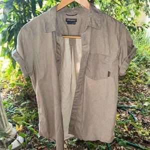 Men’s Short Sleeve Button Up Eddie Bauer size M